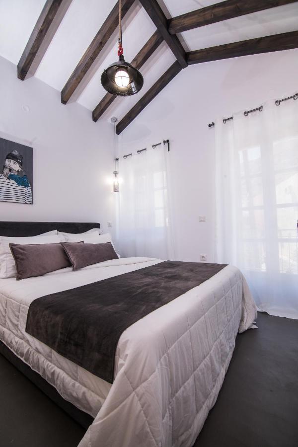 Ialemos Group Apartment ซีมี ภายนอก รูปภาพ